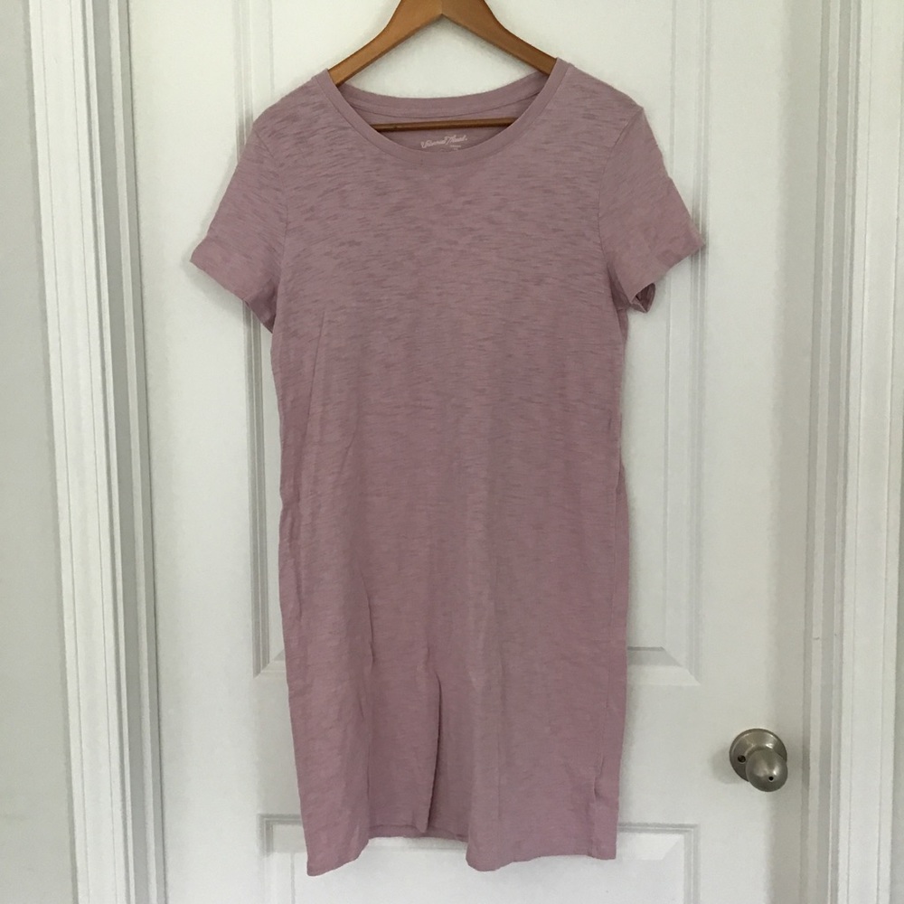 Universal Thread dusty purple t-shirt dress. Short sleeves. PO